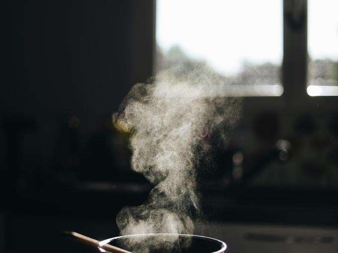 Water evaporating from pot